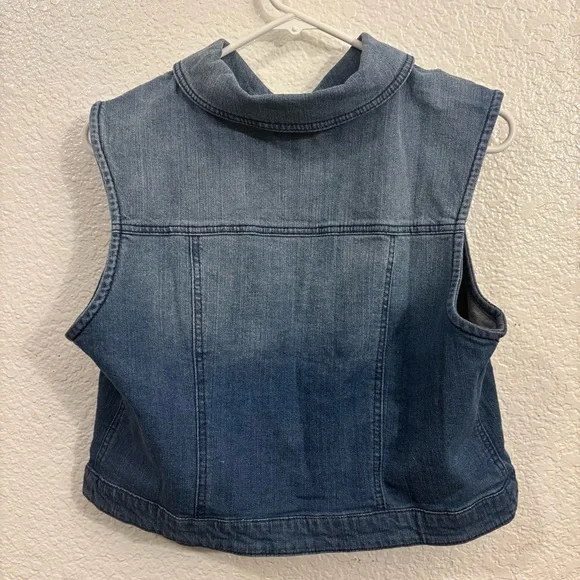 Neworld Denim Cropped Sleeveless Vest Women’s L Blue Stretch Jean Vest - Picture 2 of 4